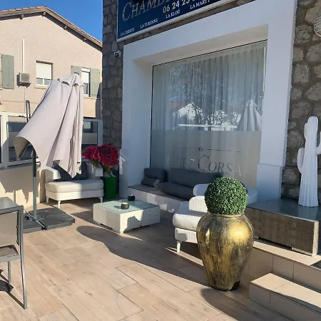 La Corsa Familiale Deluxe Bed & Breakfast *
