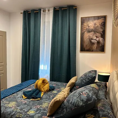 La Corsa Familiale Deluxe Bed and Breakfast Ναρμπόν