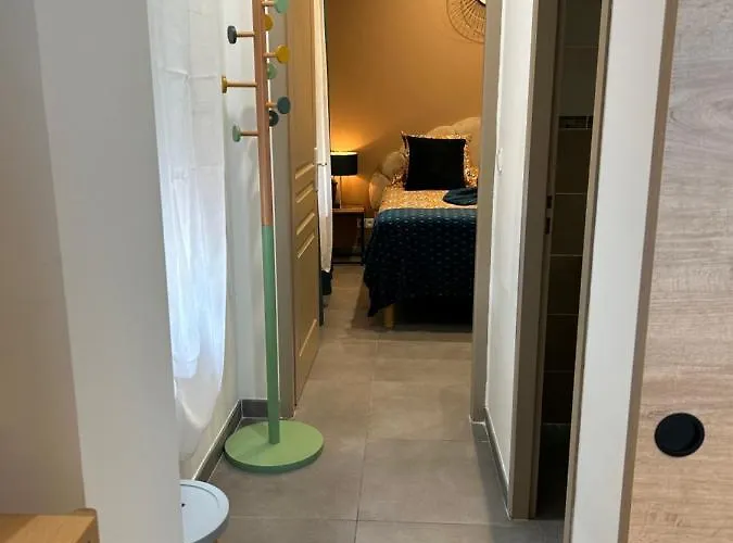 Bed & Breakfast La Corsa Familiale Deluxe Narbona
